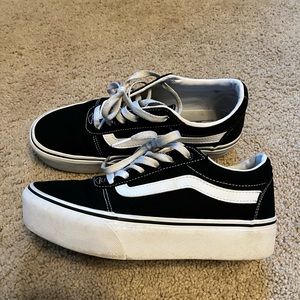 VANS! Platform black & white